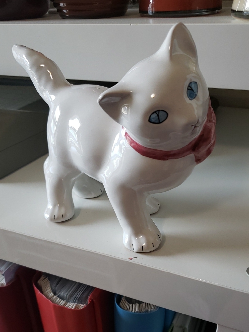 White Ceramic Cat Figurine with Pink Scarf - Decorative Home Accent